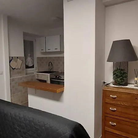 Via Castello Da Mary