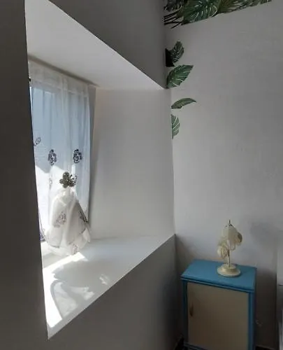 Via Castello Da Mary * Montecreto