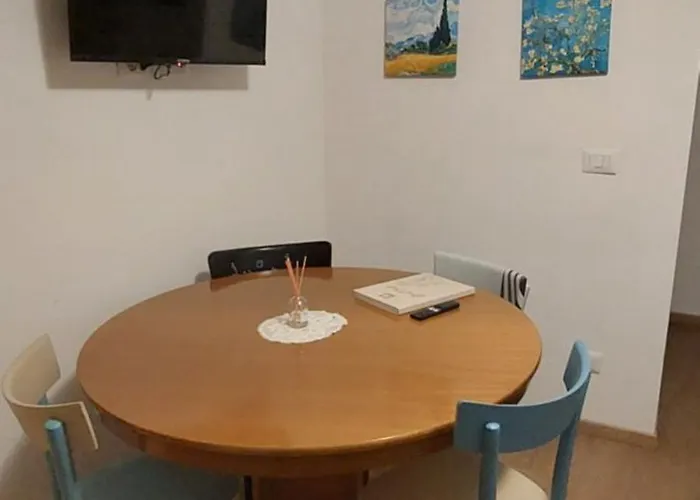 Semesterbostad Via Castello Da Mary